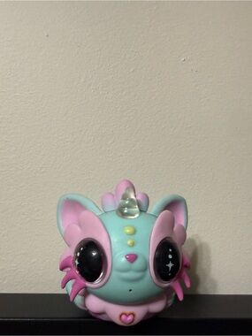 💙5/$22Pastel Mint & Pink Unicorn Cat Figurine